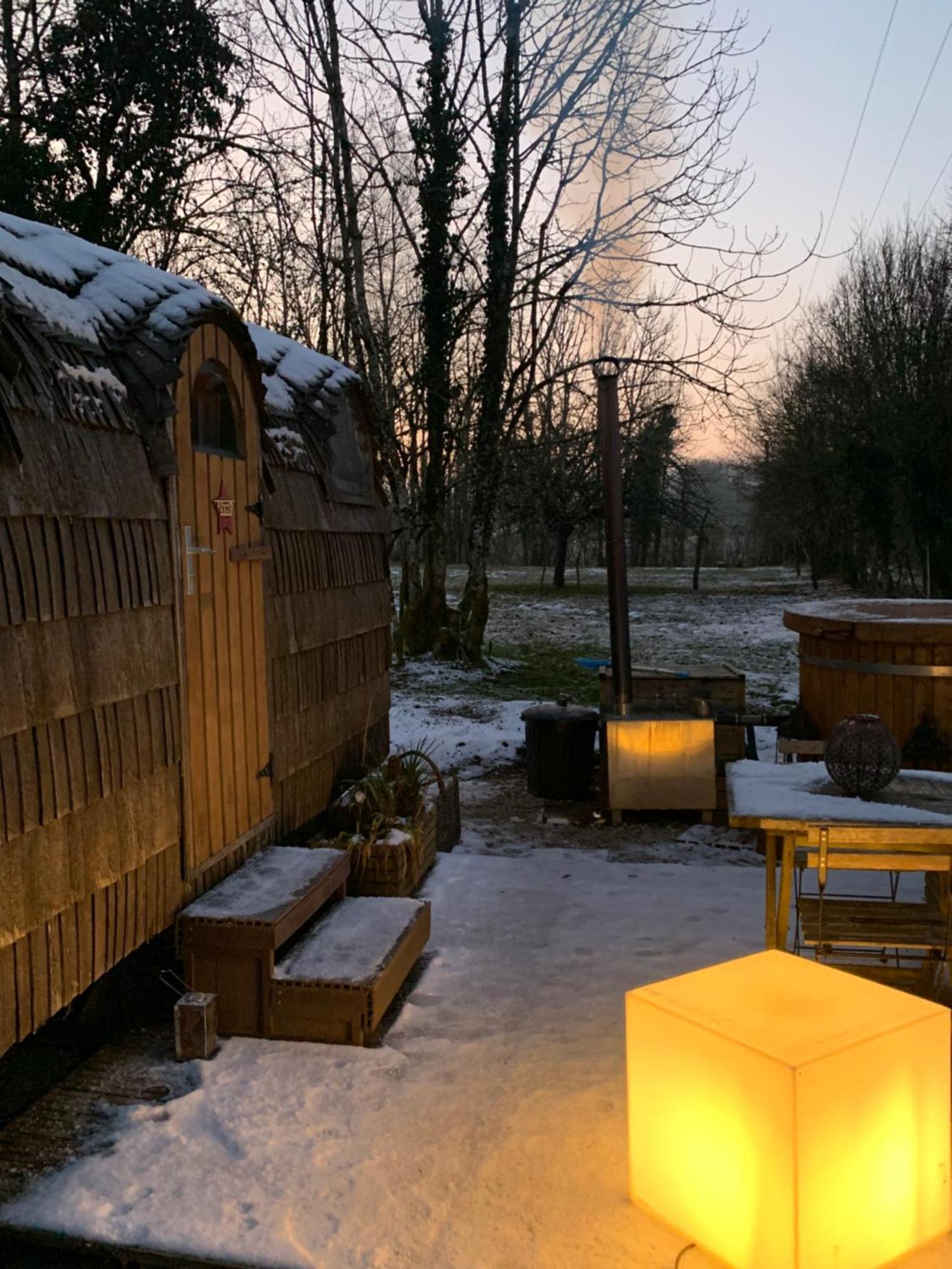 Cabane En Bois Avec Bain Nordique Et Sauna Marigny  外观 照片