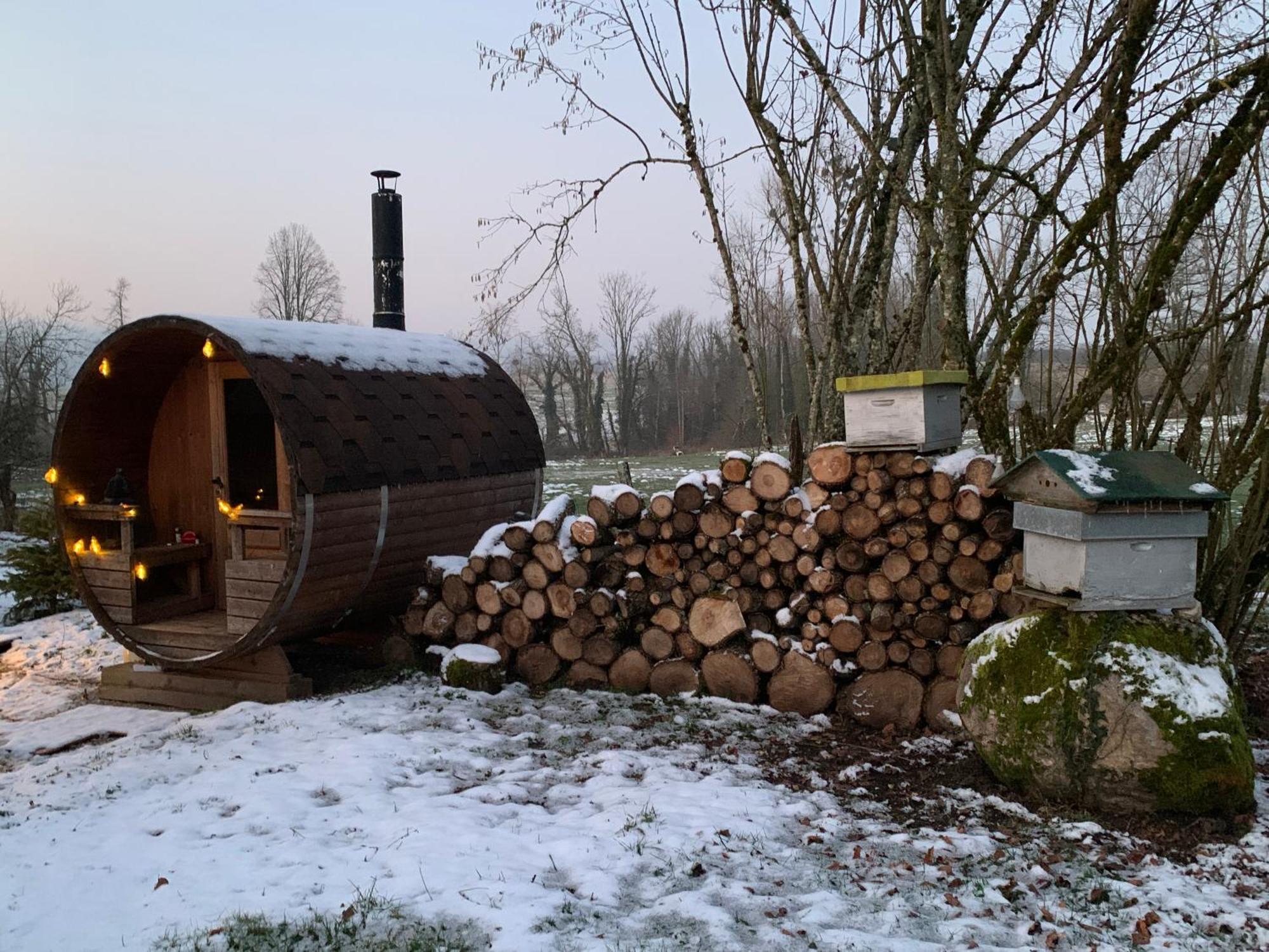 Cabane En Bois Avec Bain Nordique Et Sauna Marigny  外观 照片